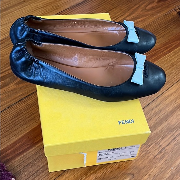 Fendi ballet flats, like new and barely worn. - Picture 6 of 7